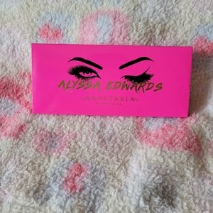 Anastasia Beverly Hills eyeshadow palette